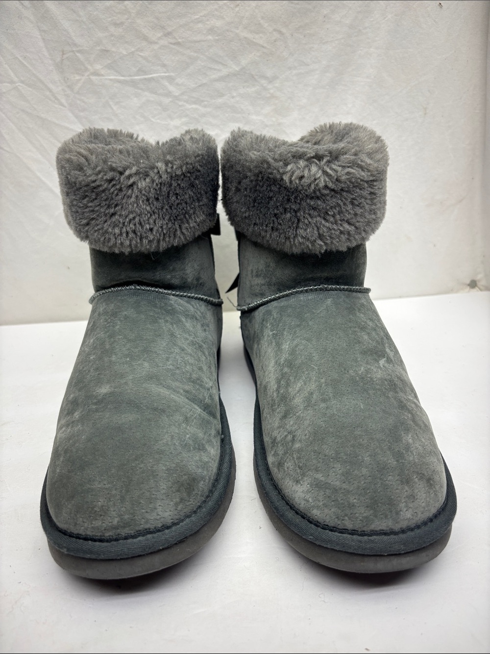 Lamo bow winter boots, SZ 11, box 89